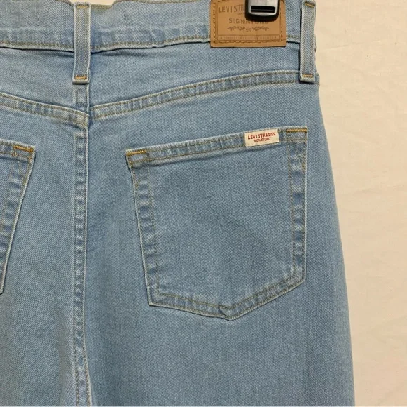 LEVI'S Heritage High Rise Loose Straight Leg Zip Fly Jeans Sz 8 Light Wash - Picture 6 of 15